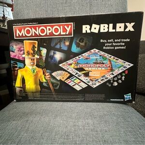 Monopoly Roblox 2022 Edition Family
Board Game Night Classic Strategy
COMPLETE